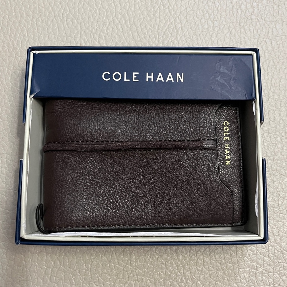 NWB - Cole Haan Men’s Leather Folding Wallet